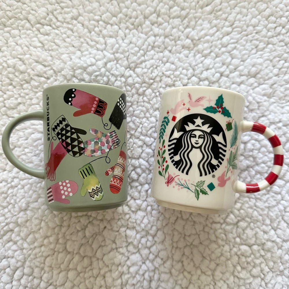 💚STARBUCKS set coffee mugs holiday candy cane mittens festive Christmas 12oz